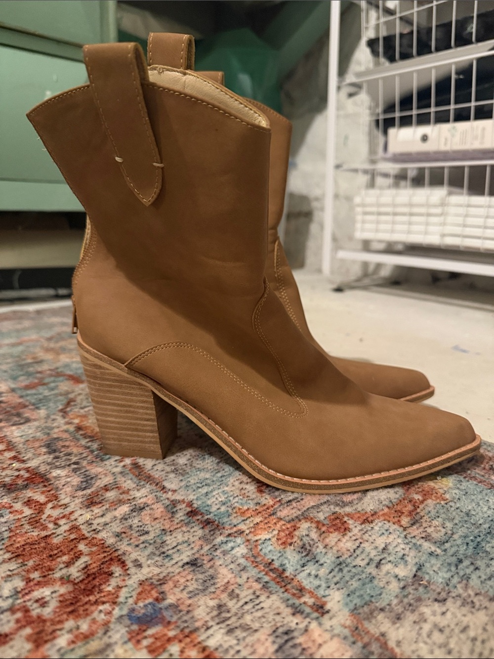 Women’s Tan Western Block Heel Boots